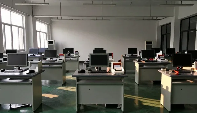 提升系统兼容性：金融系统运维平台的实践建议